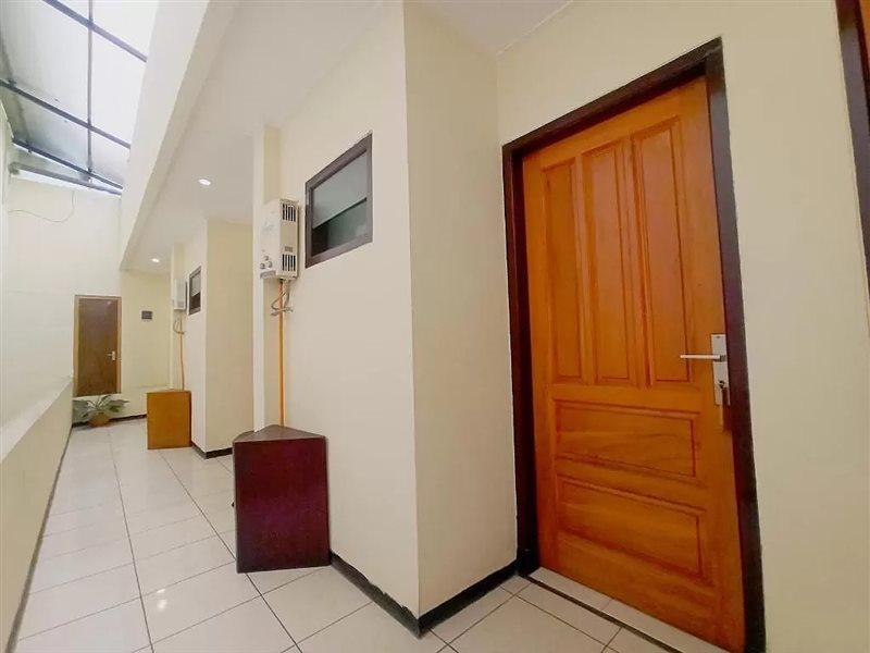 Hotel Palem 2 Syariah Malang Redpartner Luaran gambar