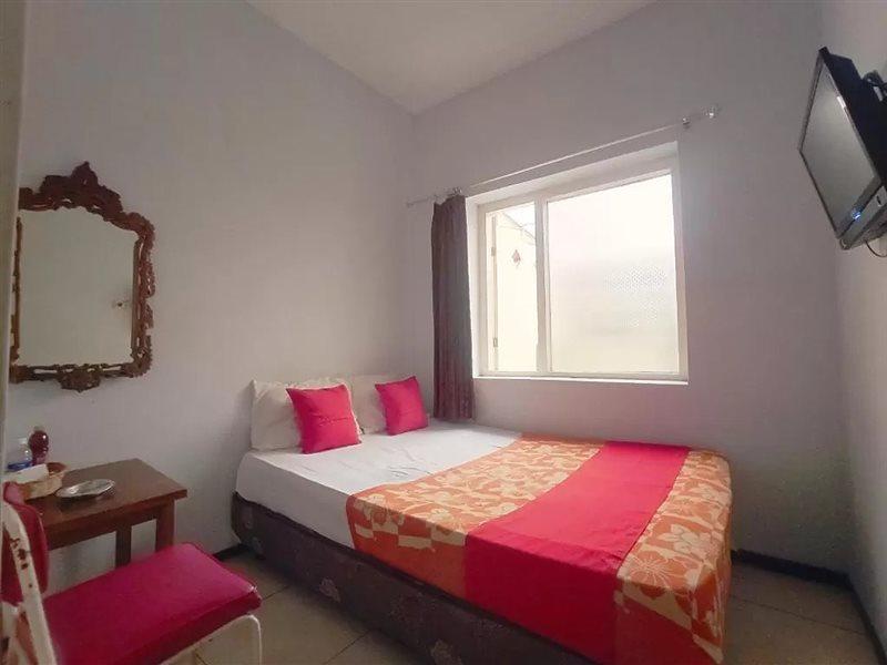 Hotel Palem 2 Syariah Malang Redpartner Luaran gambar