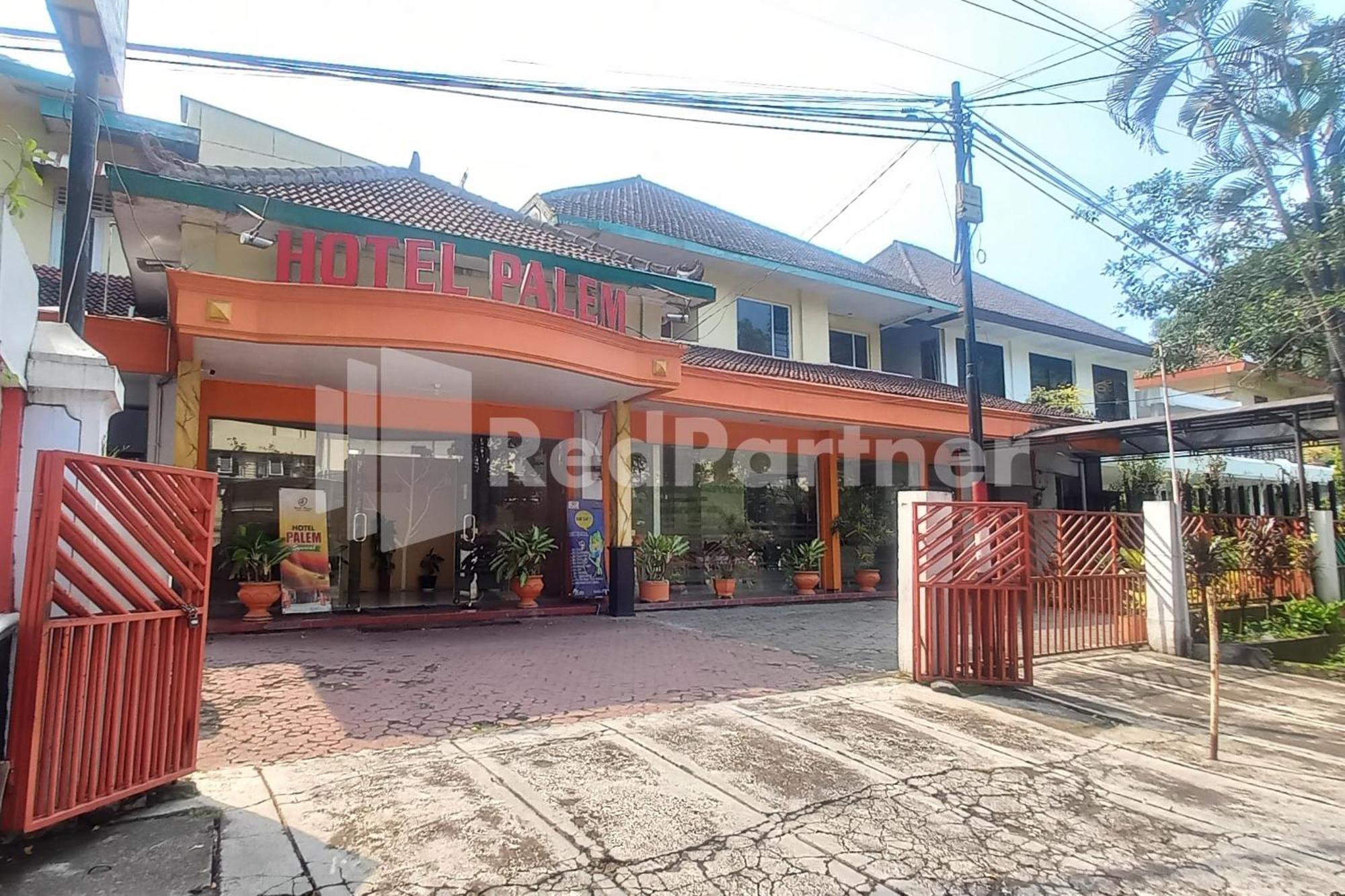 Hotel Palem 2 Syariah Malang Redpartner Luaran gambar